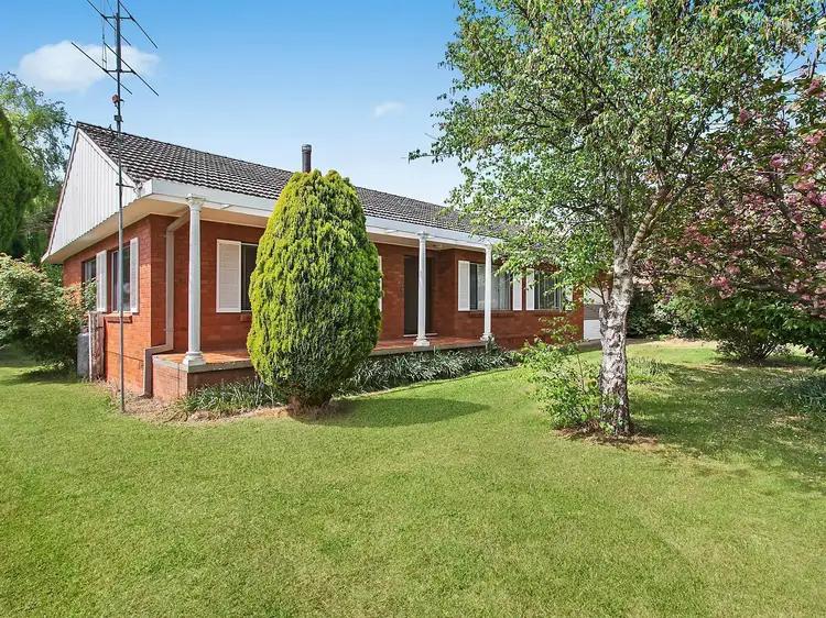 10 Gordon Road, Bowral NSW 2576
