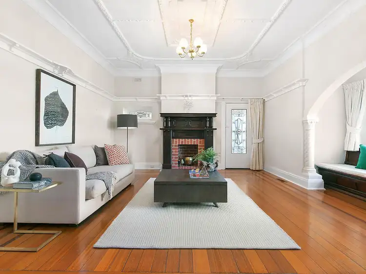 55 McKinnon Road, Mckinnon VIC 3204