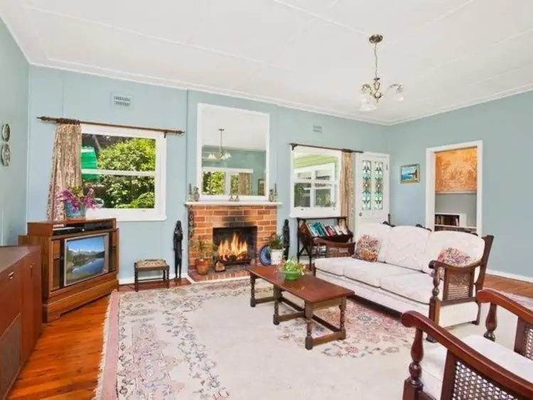 Second view of Homely house listing, 34 Emerald Avenue, Pearl Beach NSW 2256
