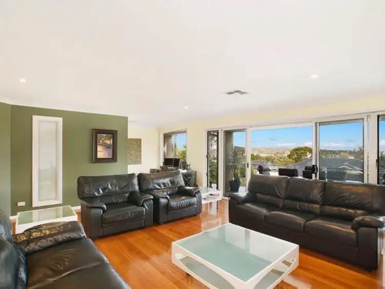 12 Peachwood Close, Warners Bay NSW 2282
