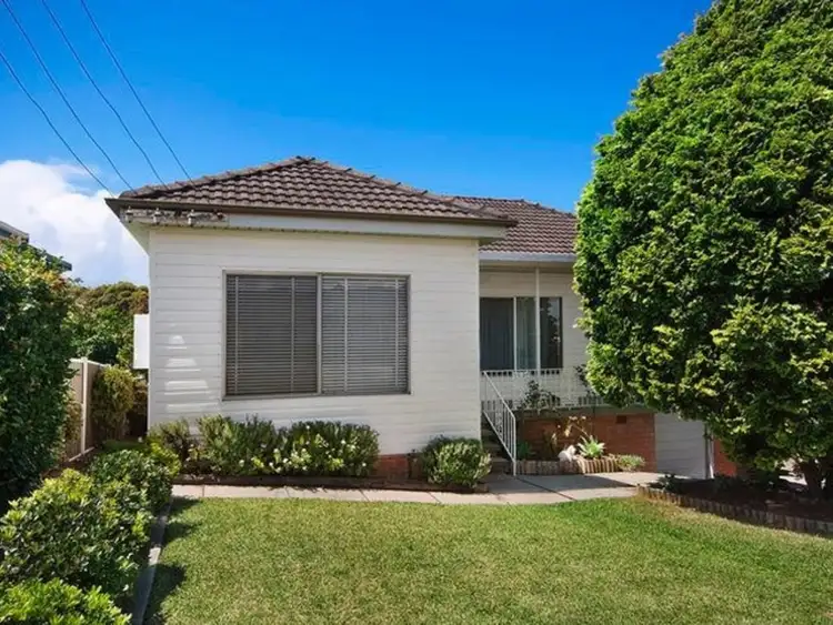 Main view of Homely house listing, 10 Bulls Garden Road, Whitebridge NSW 2290