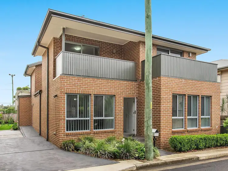 8 Abbey Lane, North Parramatta NSW 2151