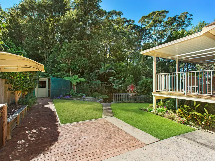 1 Hazel Crescent, Thirroul NSW 2515