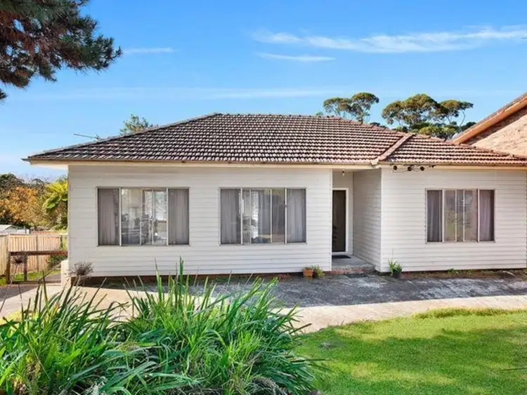 2 Riverhill Avenue, Forestville NSW 2087