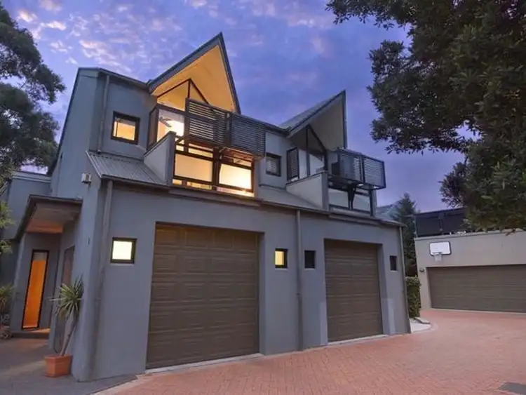 2/123A Darling Street, Balmain East NSW 2041