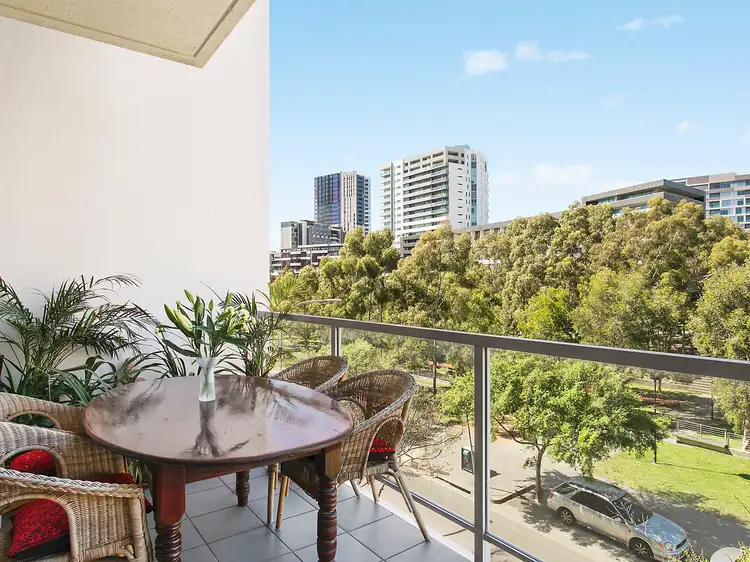 75/5B Victoria Park Parade, Zetland NSW 2017