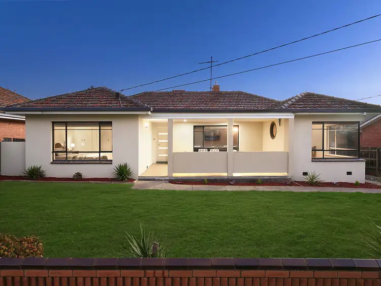 6 Torquay Avenue, Chadstone VIC 3148