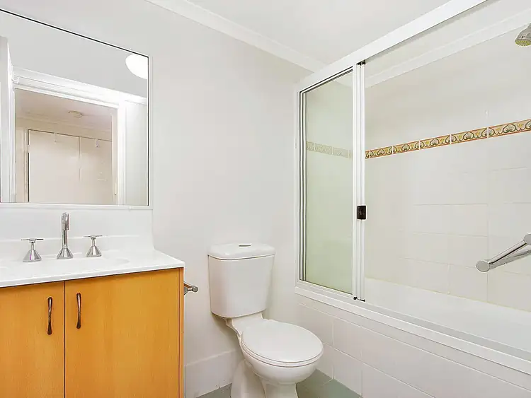 Sixth view of Homely apartment listing, 4/79 Lawson Street, Morningside QLD 4170