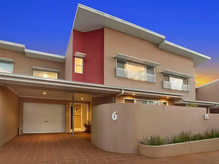 Main view of Homely townhouse listing, 6/19B Gladstone Street, Newtown QLD 4350
