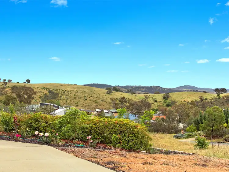 179 Waterfall Drive, Jerrabomberra NSW 2619