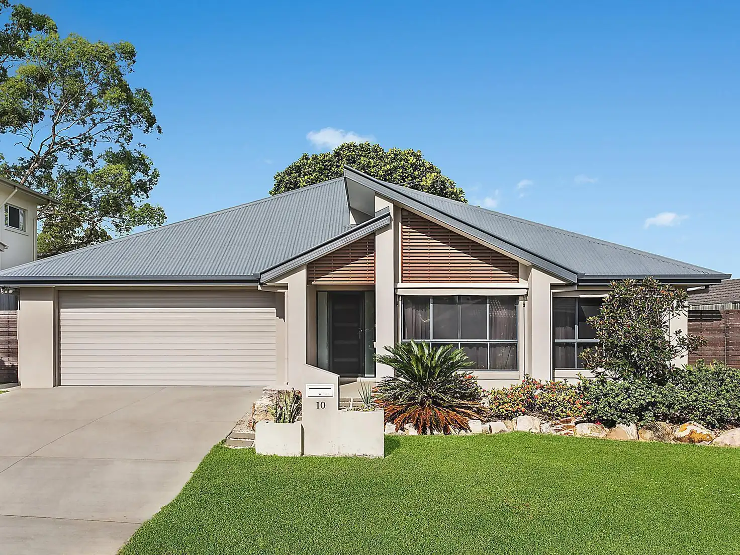 Main view of Homely house listing, 10 Trevi Close, Eight Mile Plains QLD 4113