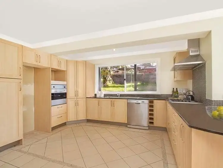 26 Barambah Road, Roseville NSW 2069