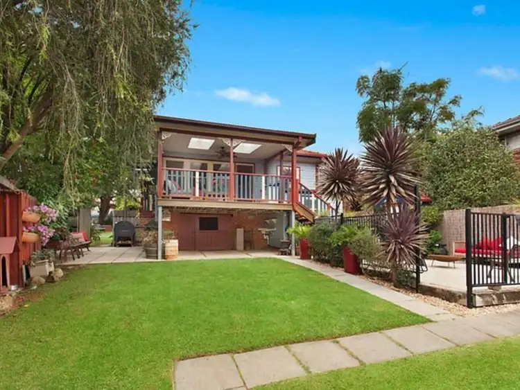 106 St Johns Avenue, Mangerton NSW 2500