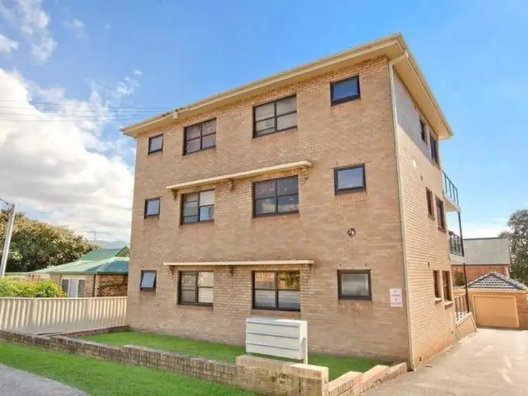 Third view of Homely apartment listing, 1/38 Bourke Street, North Wollongong NSW 2500