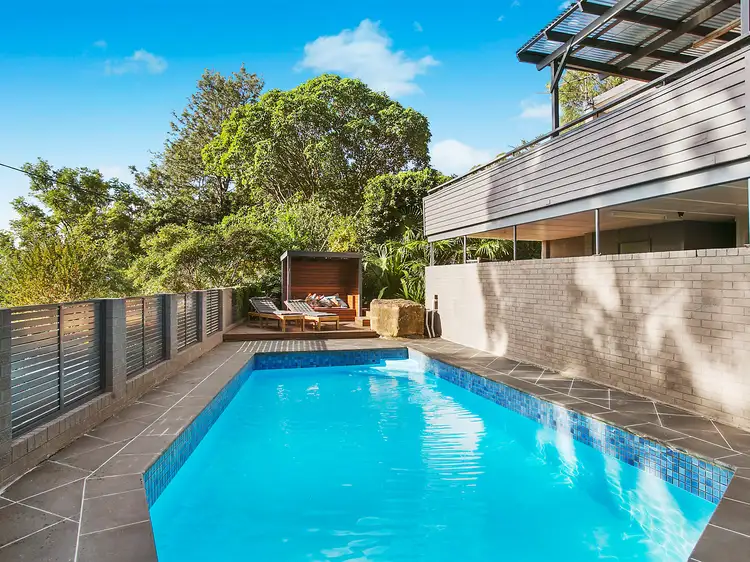 33 Hilltop Avenue, Wollongong NSW 2500