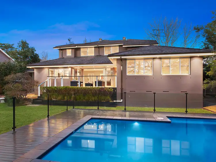 16 Warrabina Avenue, St Ives NSW 2075