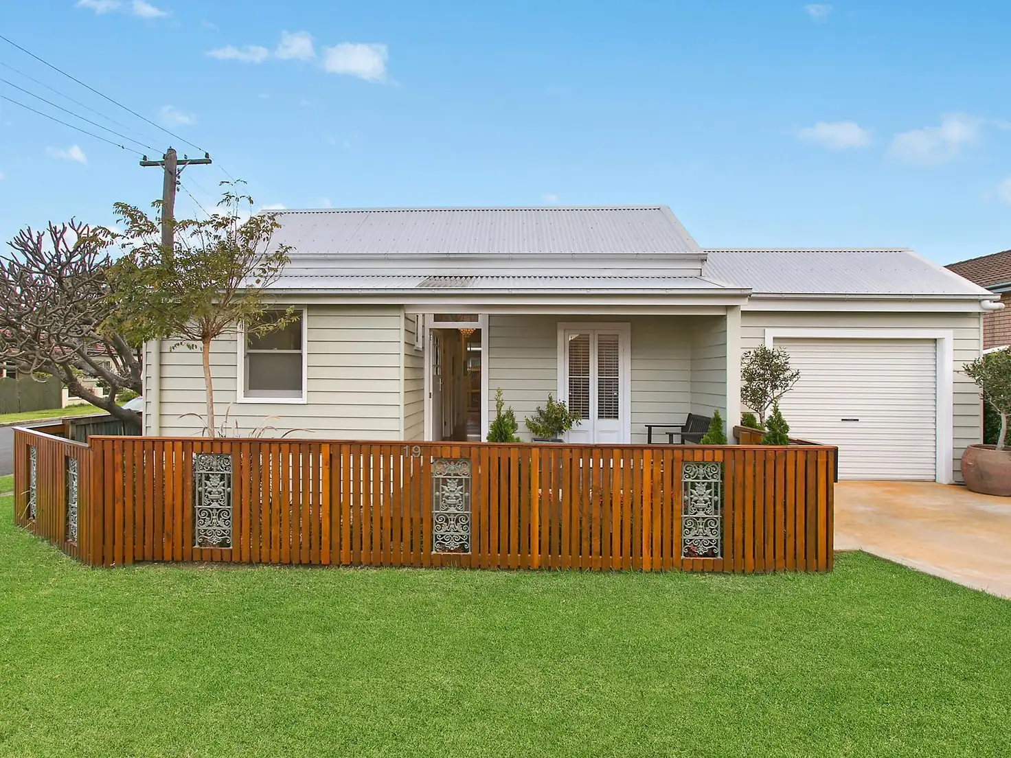 Main view of Homely house listing, 19 Collins Street, Corrimal NSW 2518