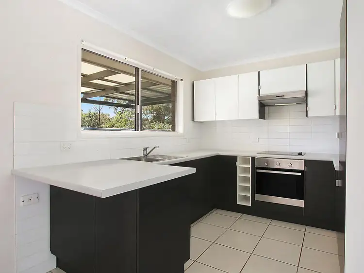 2 Huxley Court, Loganholme QLD 4129