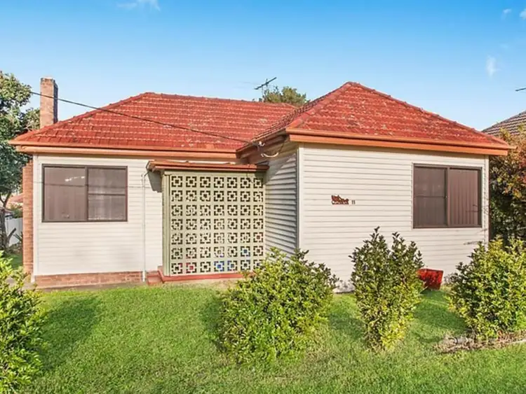 11 Cowie Street, Mayfield NSW 2304