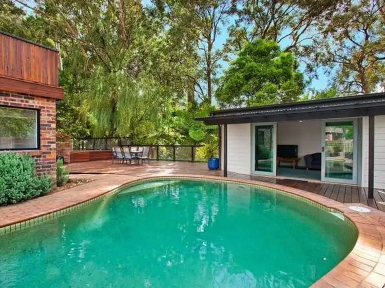 11 Hazel Crescent, Thirroul NSW 2515