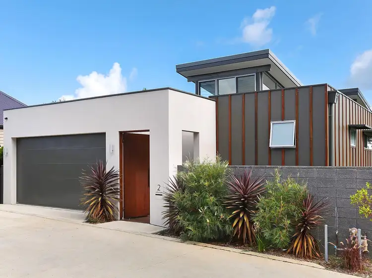 2 Wrexham Road, Thirroul NSW 2515