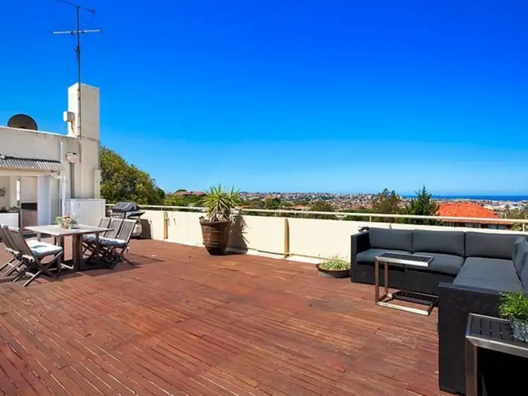 10/241 Old South Head Road, Bondi NSW 2026