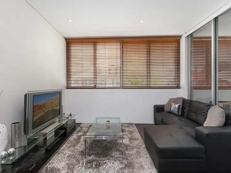 202C/254 Anzac Parade, Kensington NSW 2033
