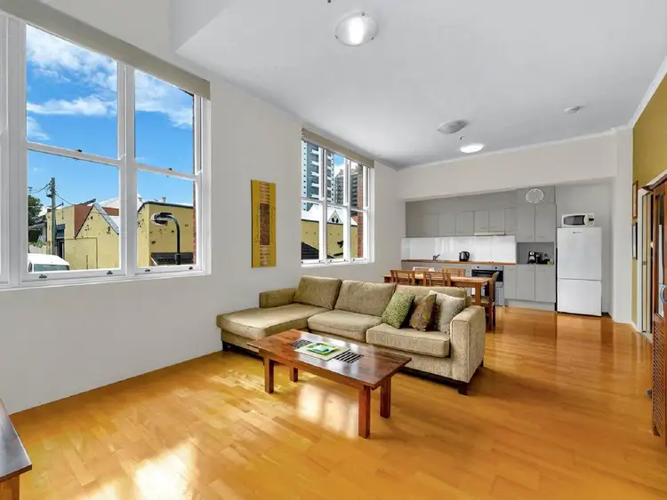 203/98 Bowen Street