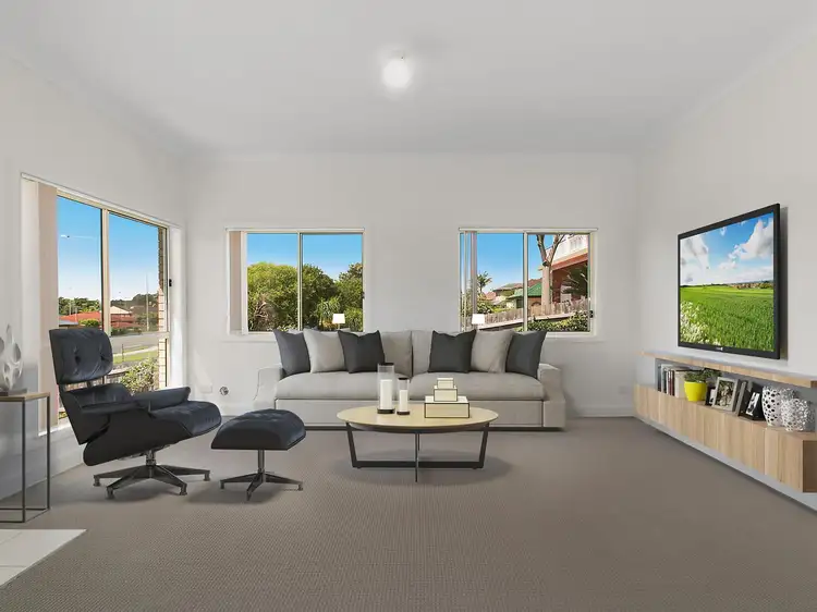 Main view of Homely villa listing, 1/52 Princes Highway, Figtree NSW 2525