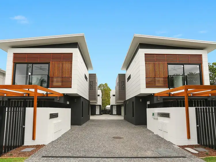 Main view of Homely townhouse listing, 4/364 Hawthorne Road, Hawthorne QLD 4171