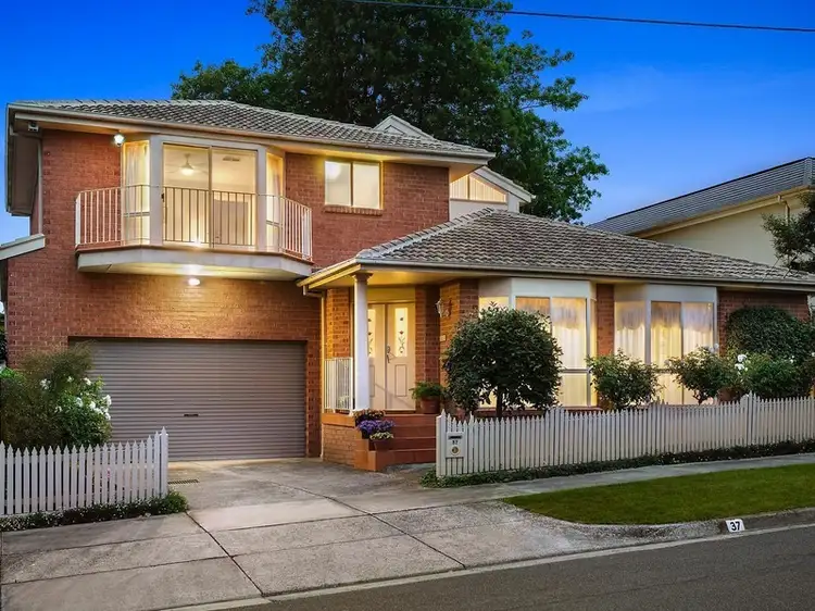 37 Swayfield Road, Mount Waverley VIC 3149