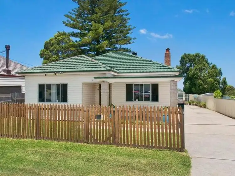 14 Sydney Street, Gateshead NSW 2290