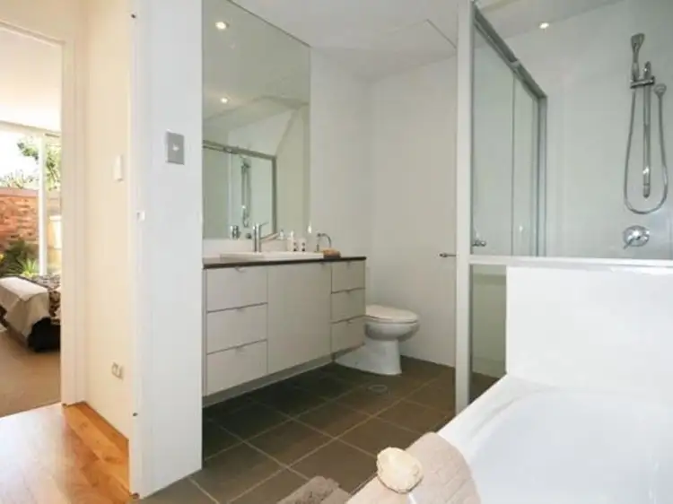 Fifth view of Homely apartment listing, 5/7 Henderson Street, Bondi NSW 2026