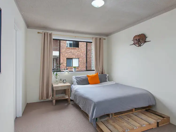 Fourth view of Homely apartment listing, 2/5 Rosewood Avenue, Broadbeach QLD 4218