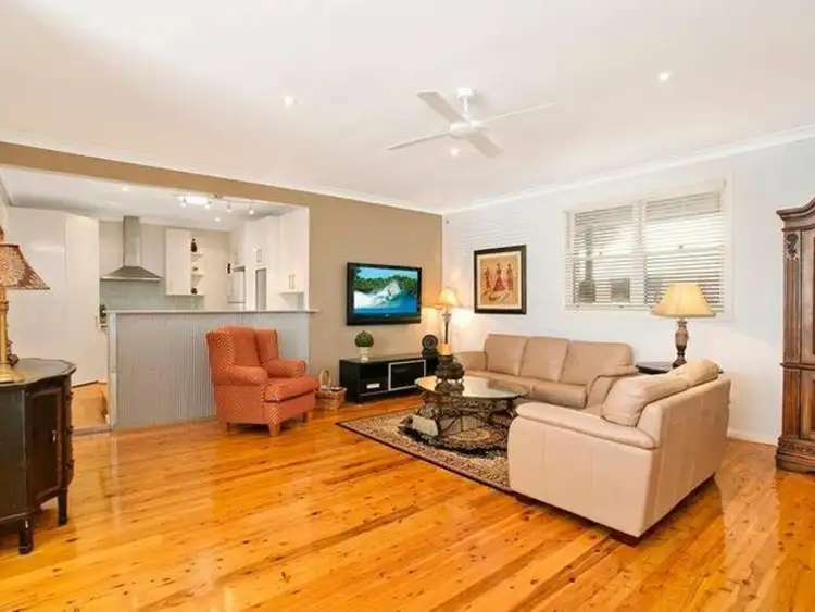 40 Kimbarra Close, Kotara NSW 2289