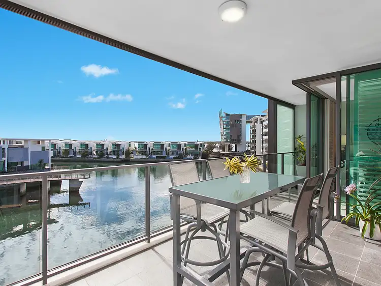 5301/2 Ephraim Island Parade, Paradise Point QLD 4216