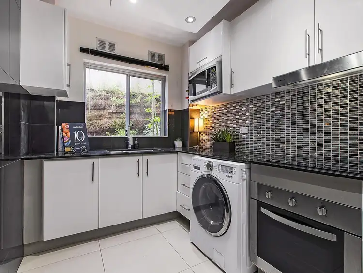 Fourth view of Homely apartment listing, 2/9 Longview Street, Balmain NSW 2041