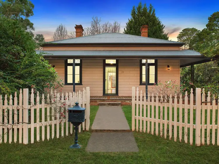 31 Railway Parade, Balmoral NSW 2571
