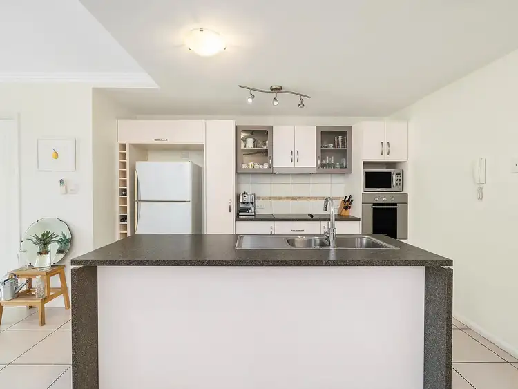 Third view of Homely unit listing, 18/9 McLean Street, Cairns North QLD 4870