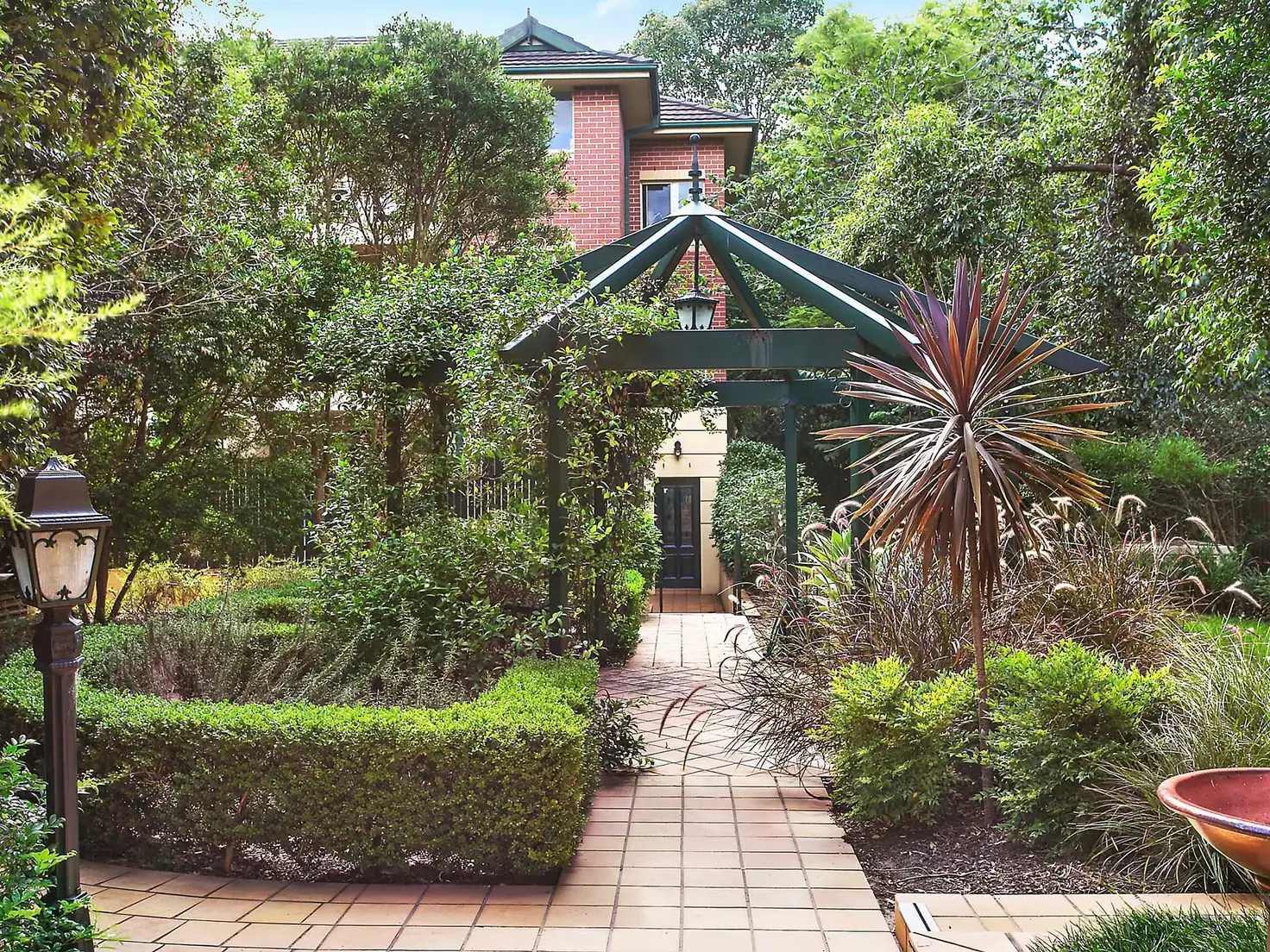 Main view of Homely apartment listing, 1/143 Ernest Street, Crows Nest NSW 2065