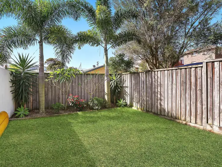 Sixth view of Homely house listing, 2/7 Second Avenue, Palm Beach QLD 4221