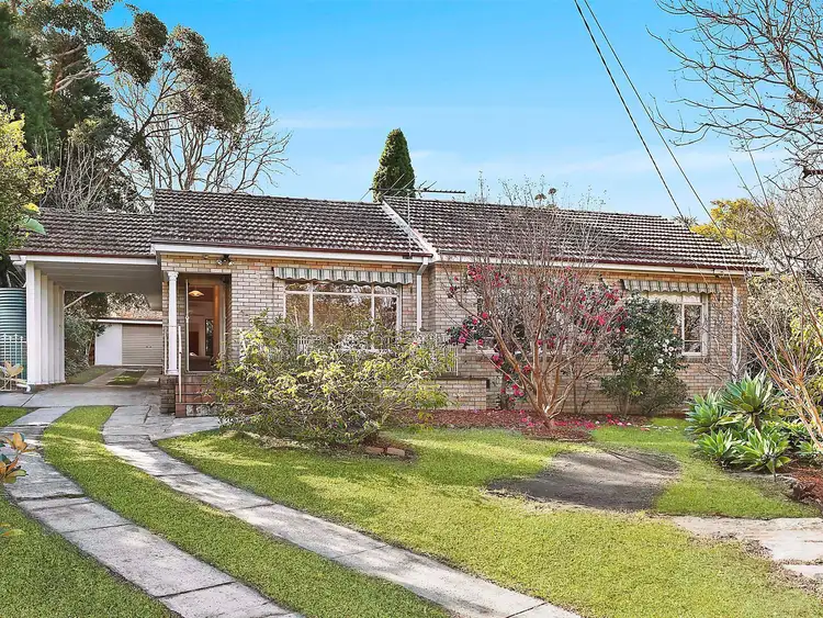 2 Taylor Avenue, Turramurra NSW 2074