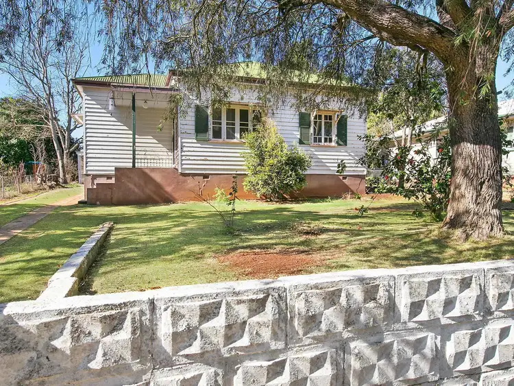 16 Haig Street, South Toowoomba QLD 4350