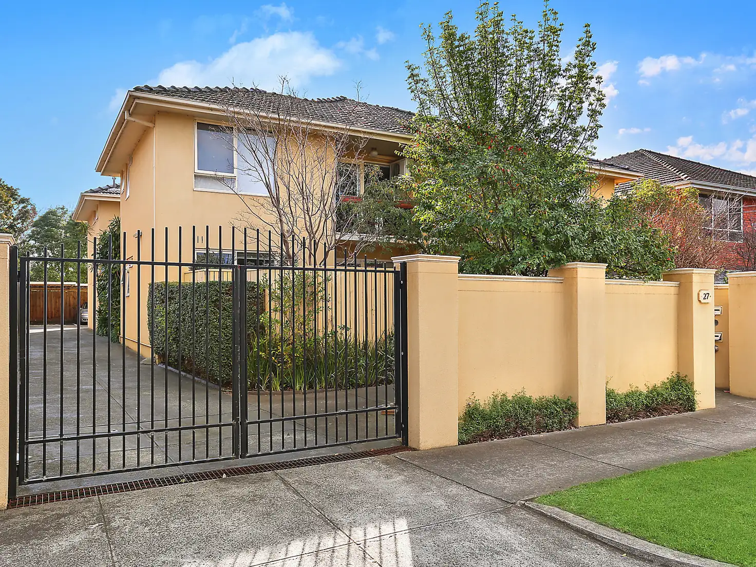 Main view of Homely apartment listing, 8/27 Elliott Avenue, Carnegie VIC 3163