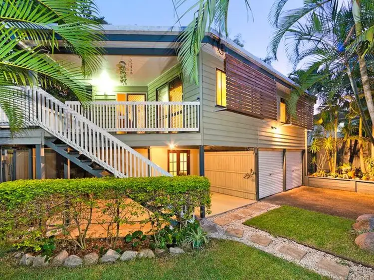 8 Dempster Street, Toowong QLD 4066