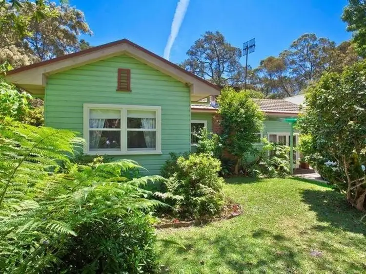34 Emerald Avenue, Pearl Beach NSW 2256