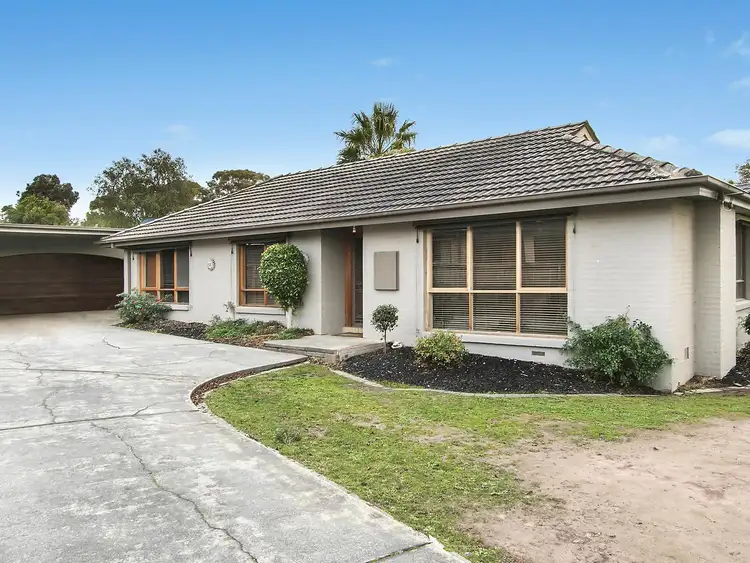 6 Lockhart Court, Kilsyth VIC 3137