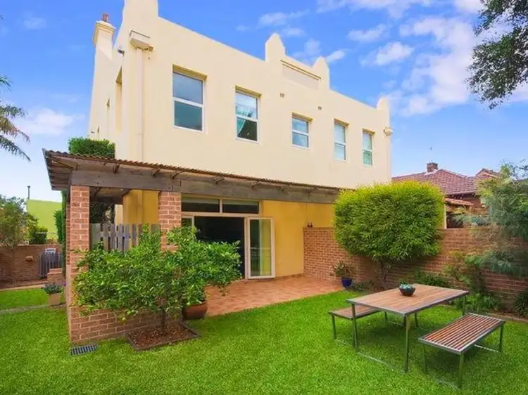 1/63 Illawarra Road, Marrickville NSW 2204