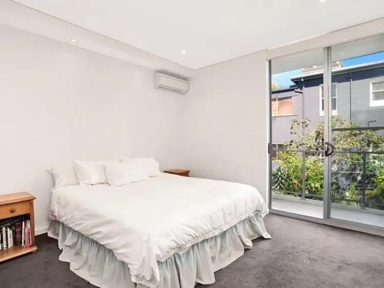Third view of Homely apartment listing, 17/11 Alexander Street, Coogee NSW 2034
