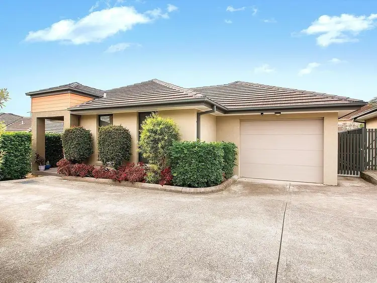 Main view of Homely villa listing, 4/32 Robert Street, Tenambit NSW 2323